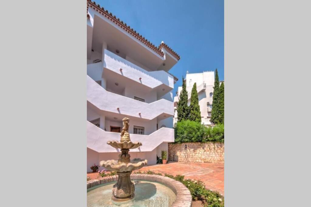 Macas Apartment Parque De La Paloma Pueblo Quinta Benalmadena Con Vistas Al Mar Piscina Y A 3 Minutos De La Playa Exterior foto
